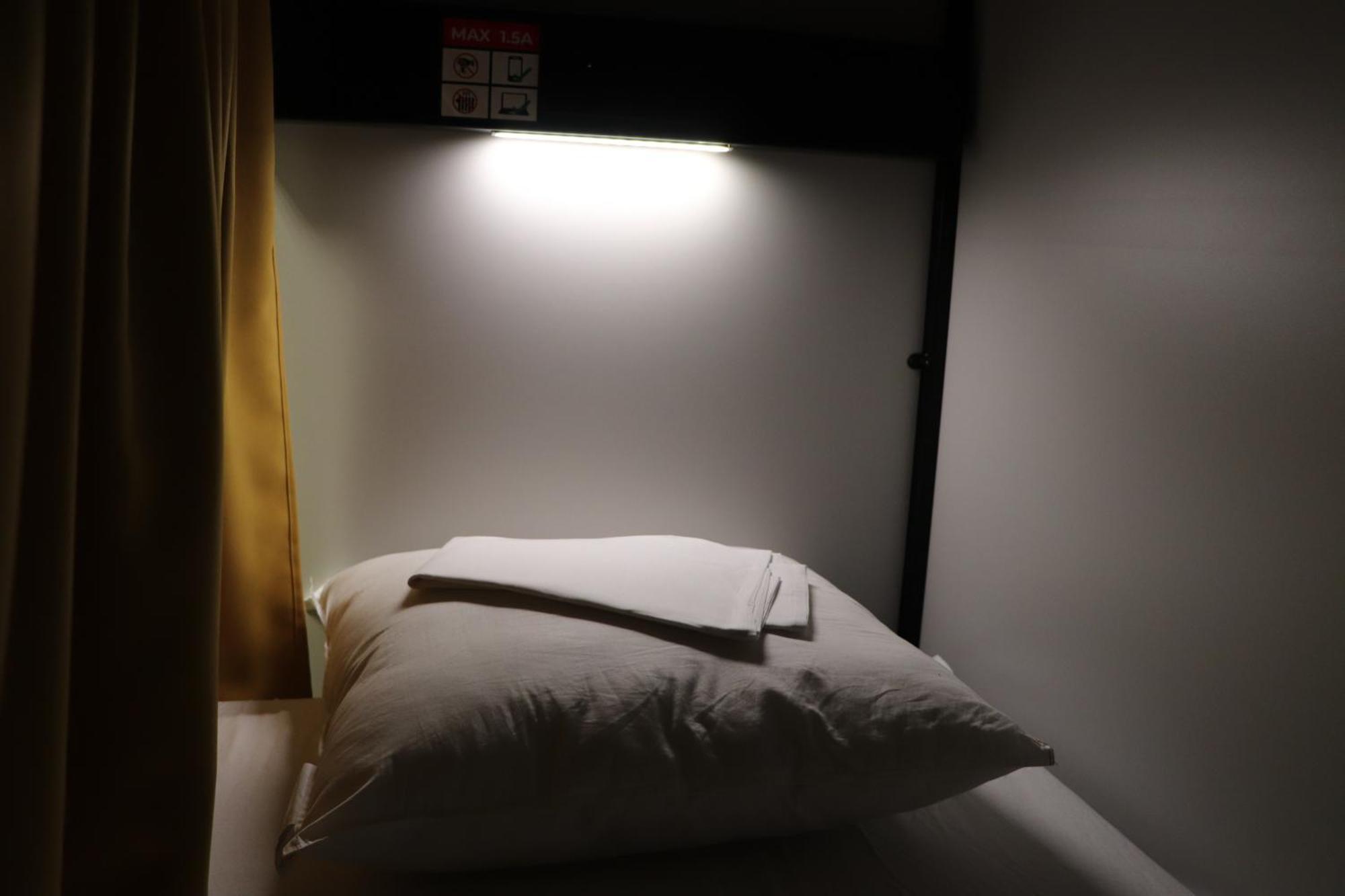 Hostal Hi Jacques Brel