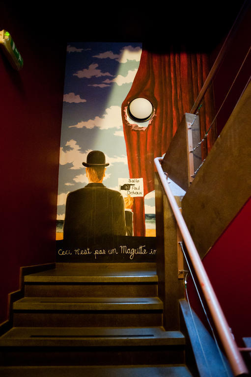 Hostal Hi Jacques Brel